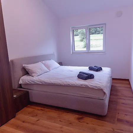 Olivetum Smještaj na farmi Secovlje